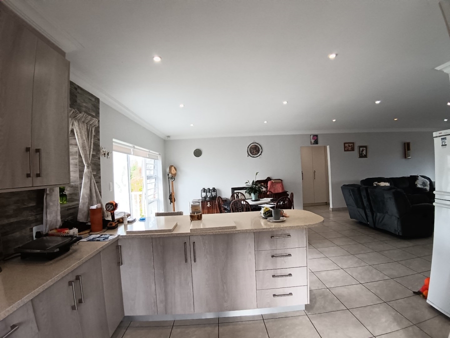 4 Bedroom Property for Sale in Dolphin Creek Golf Estate Western Cape